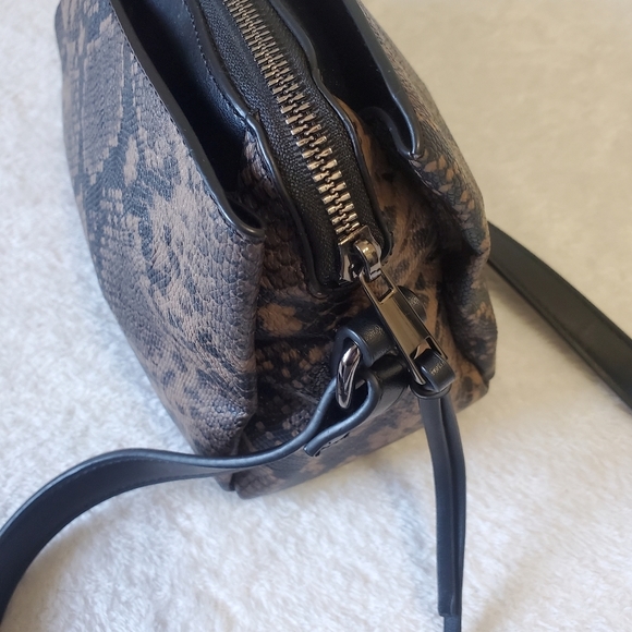 Snake Print Purse - Picture 2 of 5